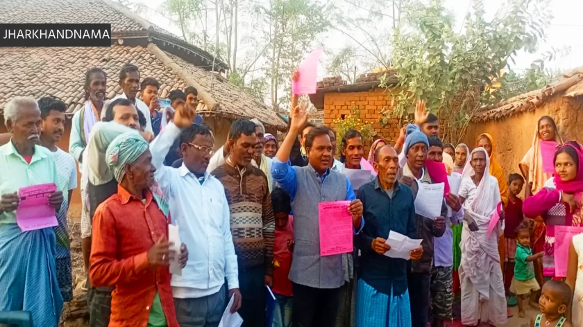 आदिवासी बचाओ महारैली : सिल्ली-राहे प्रखंड में जनसंपर्क अभियान आदिवासी बचाओ महारैली : सिल्ली-राहे प्रखंड में जनसंपर्क अभियान