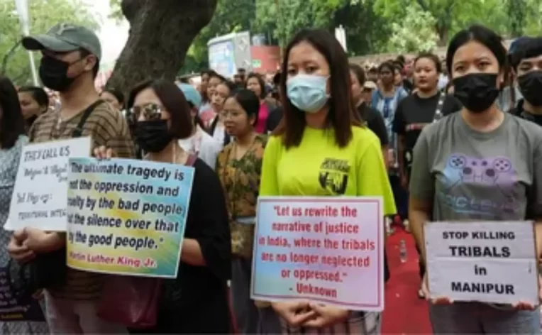 मणिपुर की घटना को लेकर भाजपा आदिवासी संगठनों के निशाने पर मणिपुर की घटना को लेकर भाजपा आदिवासी संगठनों के निशाने पर