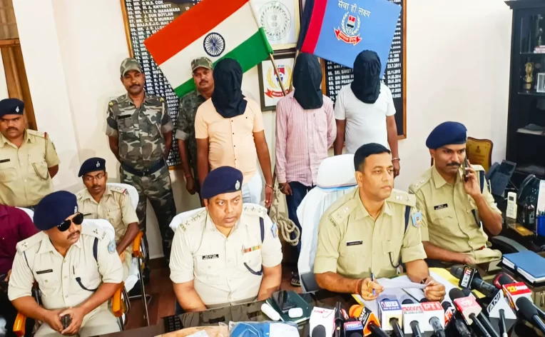 आठ दिनों के अंदर रांची पुलिस ने दोहरे हत्याकांड का किया खुलासा, तीन गिरफ्तार