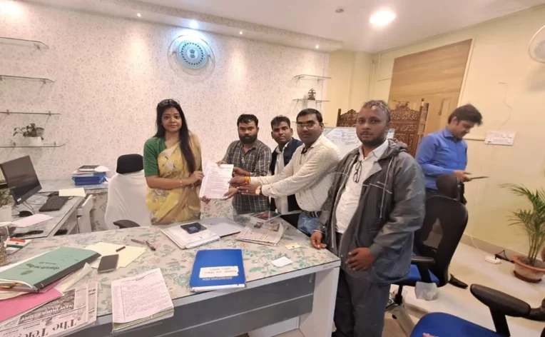 पंचायत सचिवालय स्वयंसेवक संघ का विधानसभा का घेराव, पंचायती राज निदेशक को सौंपा मांगपत्र
