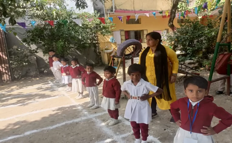 हैप्पी डेज में स्पोर्टस डे, बच्चों ने स्पून रेस व मैथ रेस में दिखाई प्रतिभा